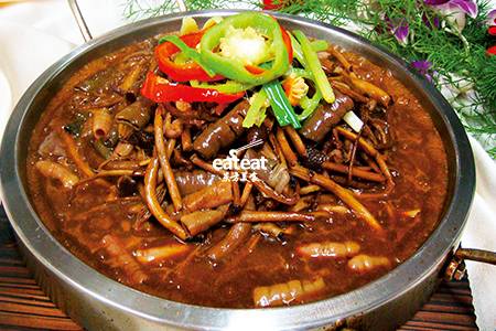 石锅海肠茶树菇