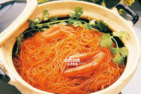 粉丝捞鹅掌：口蘑酱油烧制干香弹牙！