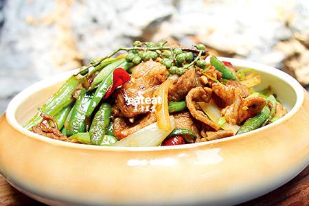 家乡小炒肉：用万能炒酱调味！