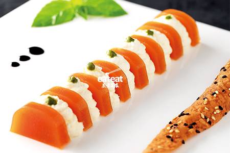 自制番茄冻配水牛瑞可达芝士