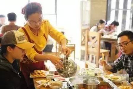 方法：餐饮店长辛苦了！相对于员工和老板而言，承受的管理压力要大得多