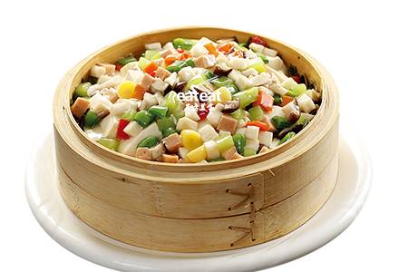 荷香蒸豆腐：有脆有嫩五彩芳香！