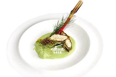 嫩叶豆腐卷配牛油果