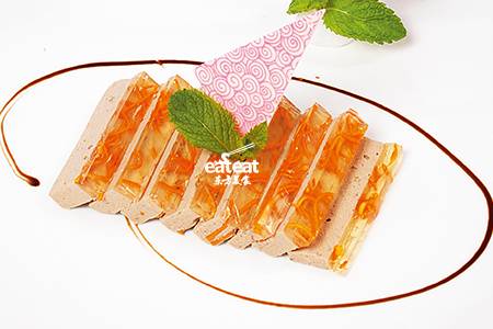 牛奶蒸鹅肝增香