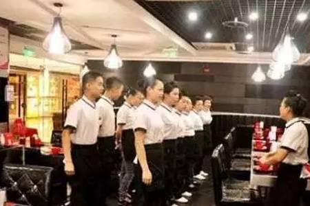 方法：由事件引发员工培训，收到的效果出奇的好！