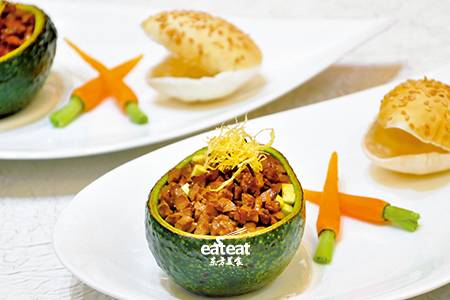 鳄梨苔蘑滑鸡米