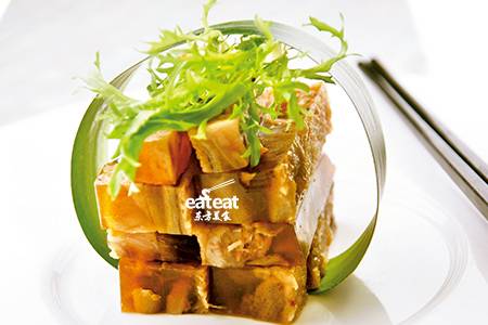 鲍汁封鹅掌：熬鲍汁法制冻！