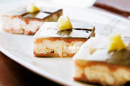 风味白鳝：24小时河鳗压成块!