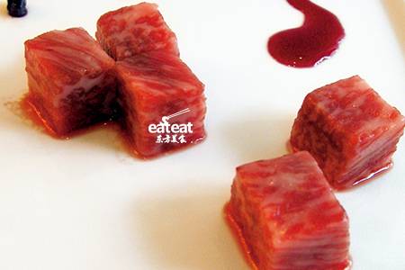 创意蓝莓雪花牛肉粒