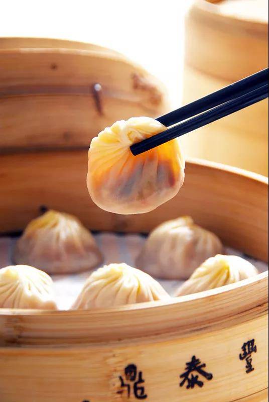 鼎泰丰：从台湾卖到全球，为何中国包子让老外疯狂排队？