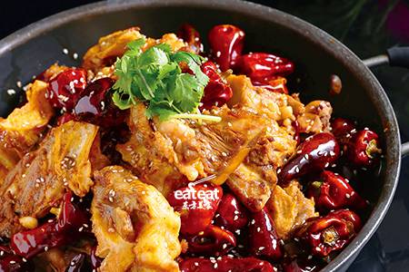 百年招财骨：揭秘干锅酱辣卤水！