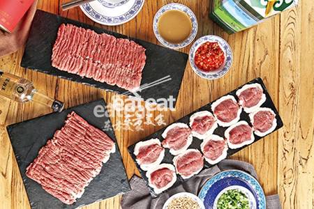 烤全羊三种秘制蘸料！