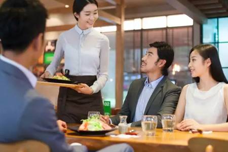 方法：餐厅试营业的时候一定要这么做，不火才怪