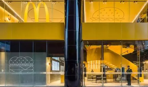 麦当劳未来概念店2.0闪电来袭
