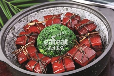 石锅花雕东坡肉