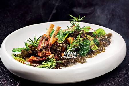 乌龙茶香小羊排