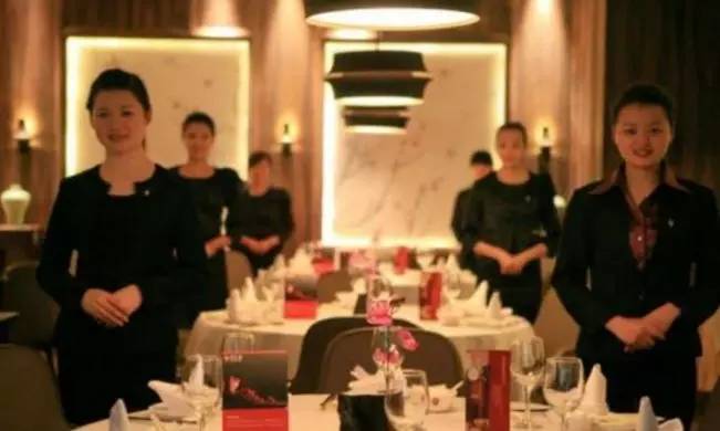 俏江南：我觉得我还可以抢救一下！——抬走：下一个！