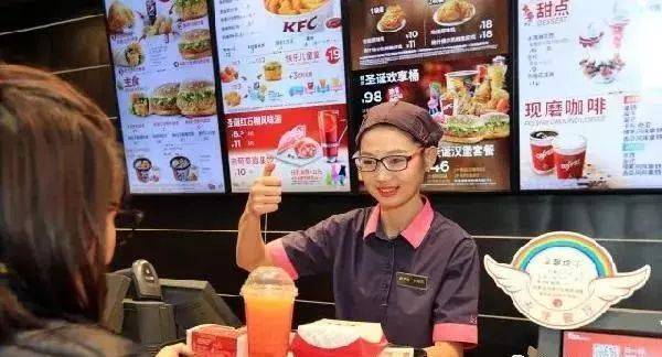 学会这9个经营小心机，让顾客主动多掏钱！