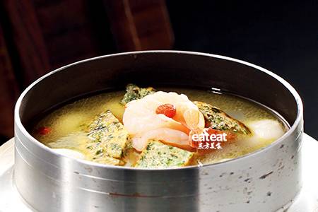 荠菜蛋饼烩虾仁