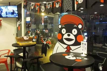 工具：为啥这家火爆餐厅搬进商场却没撑过三个月？(实用）