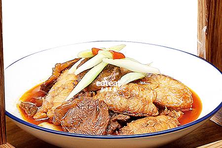 臭鳜鱼烧牛腩