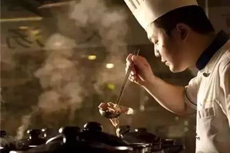 方法：餐厅连续火爆19年，它的后厨靠这九大军规！（牢记）
