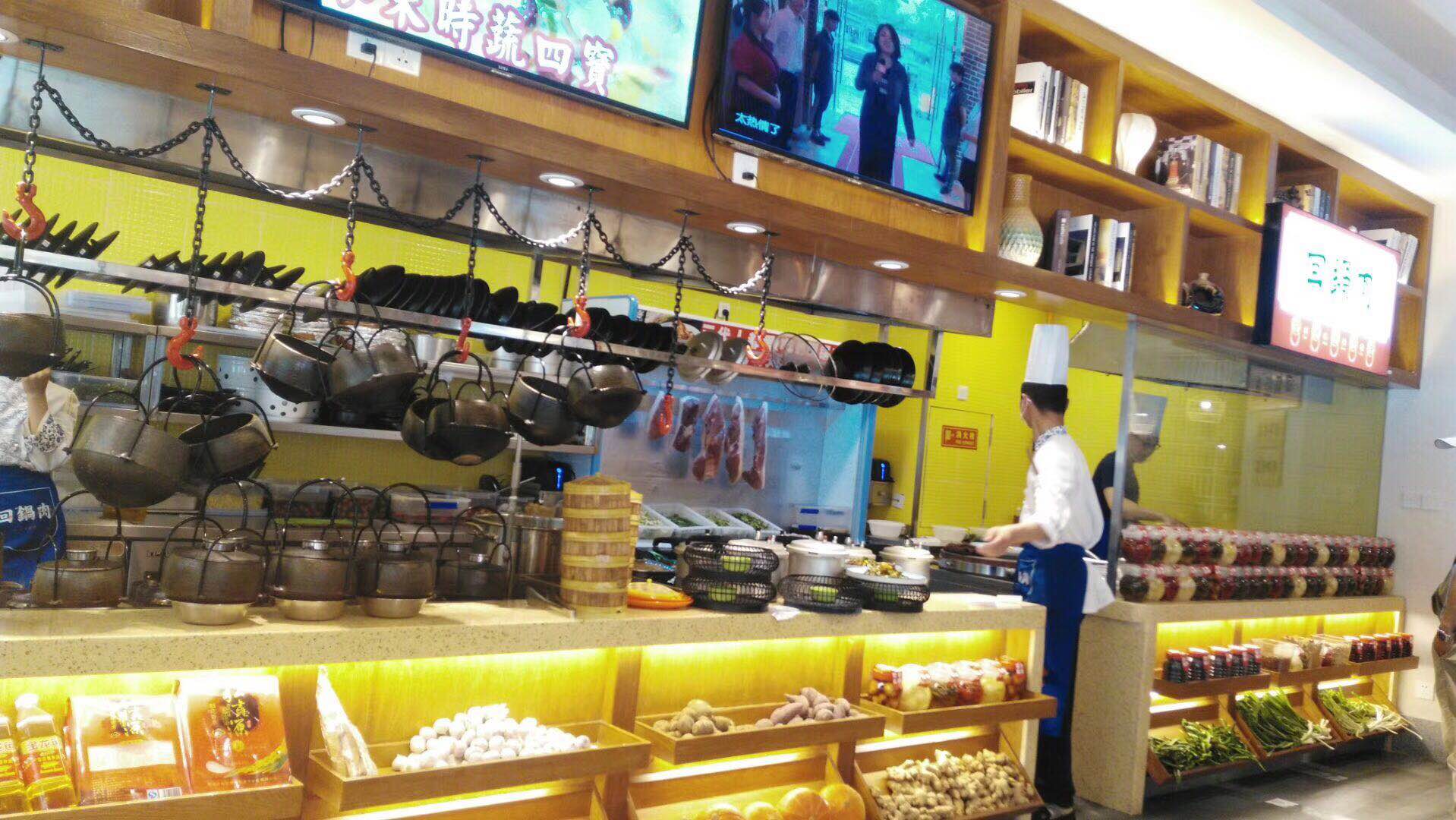 餐饮收入三年内有望破5万亿 赢得未来需要跨越五道坎