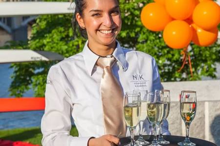 工具：服务常对顾客说这100句“甜言蜜语”，顾客个个都满意！