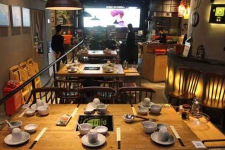 方法：餐厅没客人时，我用这4个小技巧成功吸引客流！