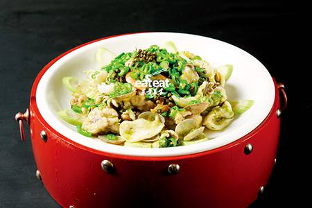 椒麻美蚌海鲜烩