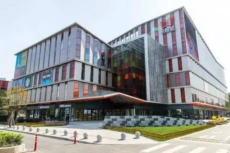 马云首家购物中心亲橙里开业，餐饮占比40%