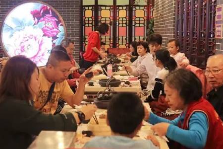 方法：2018年商场餐饮遭劫难，餐饮之难该如何找突破口？