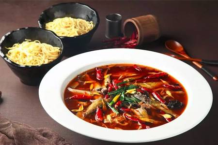 方法：做“鱼”外卖，120平门店月流水44万