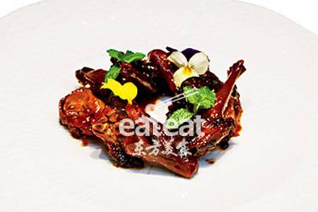 梅干菜酱烧乳鸽