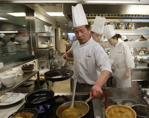 英国开设“零厨余”餐厅，  减少厨余，我们总结了如下方法！