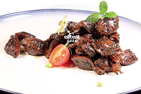 黑椒鸭胗：黑芝麻+黑胡椒！