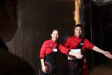 方法：邓超开的餐饮店？一年时间靠什么从亏损100万到营收3个亿！