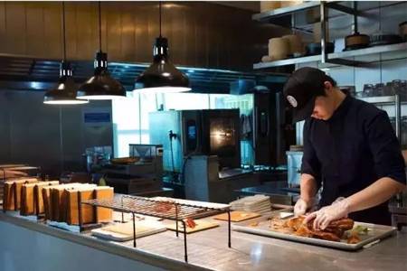 方法：大董发力快餐！效率和仪式感如何兼得？揭秘五大升级！