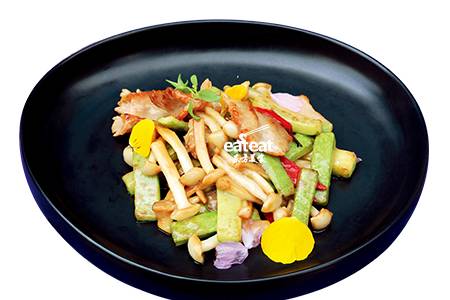 XO酱香煎松板肉