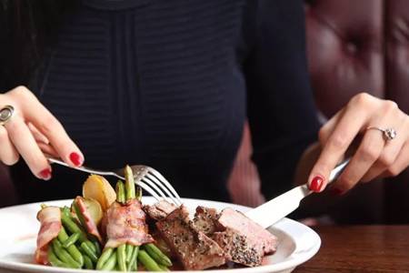  独家：微利时代早已来临！ 未来，餐饮究竟还能卖点啥？