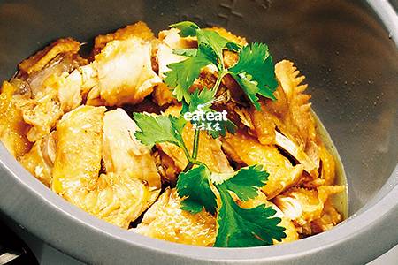 电饭煲焗鸡：8分钟上菜！