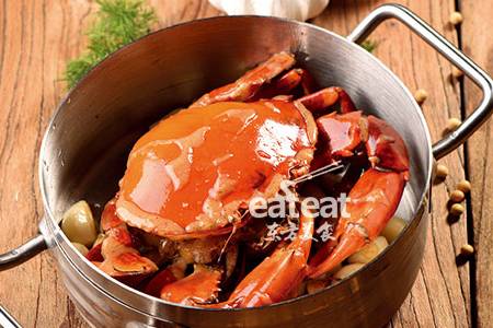 豆酱生焖蟹：水豆豉粉碎做酱料！