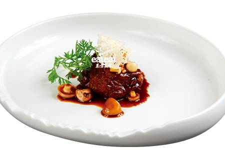 菌菇汁牛肉配巴尔