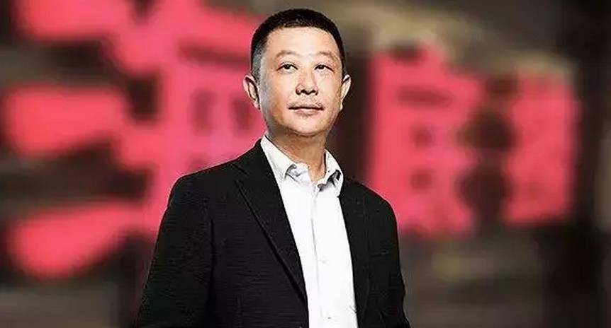 海底捞上市，身价600亿的张勇用人潜规则：谈钱，才是对员工最好的尊重