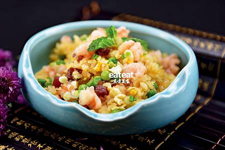 脆皮叉烧炒饭：蛋黄蛋白炒分离！