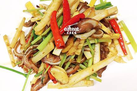 酸笋月牙骨：竹笋做成泡椒味！