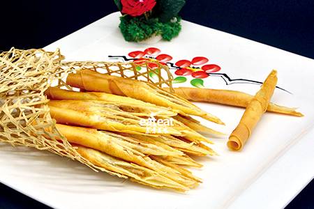 香酥粉蒸肉：包春卷皮炸更酥脆！