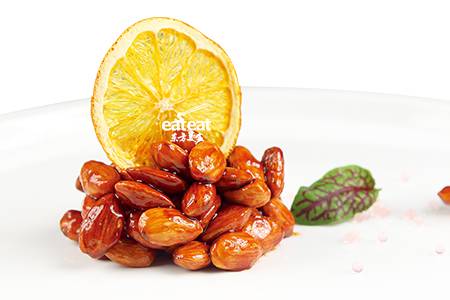 灵魂酱烤大杏仁配柠檬薄脆