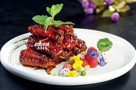 葱香酱排：三种葱配合烧排骨！