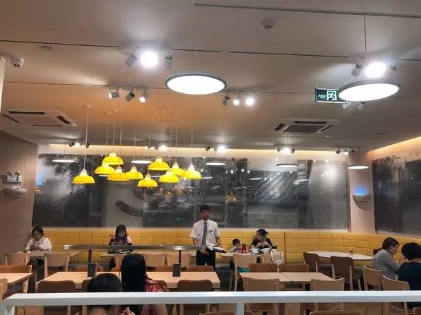 时代变了，快餐店即将被消亡？